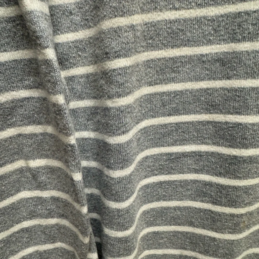 Old Navy‎ Silver and White Striped Top
